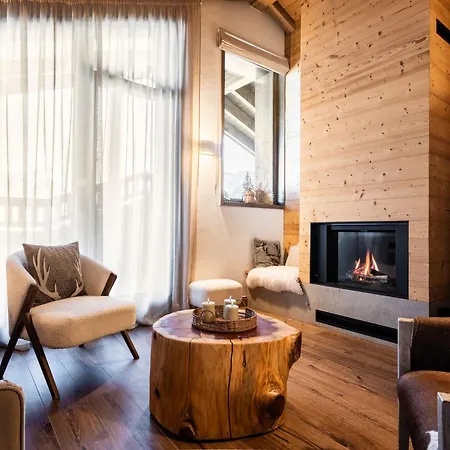 Superbe T4 à Plagne Montalbert Avec Cheminée, Wifi, Parking&terrasse - Fr-1-755-28 *